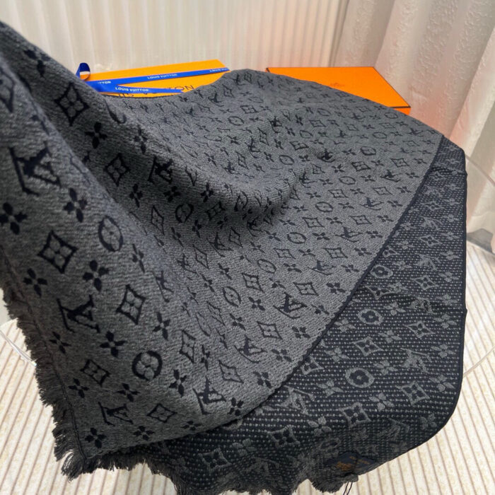 루이비통 입체 모노그램 자카드 스카프 그레이 레플리카 미러급 SA급 S급 고퀄리티 최상급 하이엔드 [남성여성공용] 5