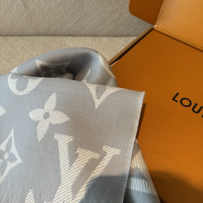 루이비통 LV 에센셜 스카프 그레이 레플리카 미러급 SA급 S급 고퀄리티 최상급 하이엔드 [남성여성공용] 8