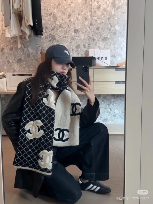 샤넬 점보 CC로고 체크 스카프 블랙 레플리카 미러급 SA급 S급 고퀄리티 최상급 하이엔드 [남성여성공용] 2