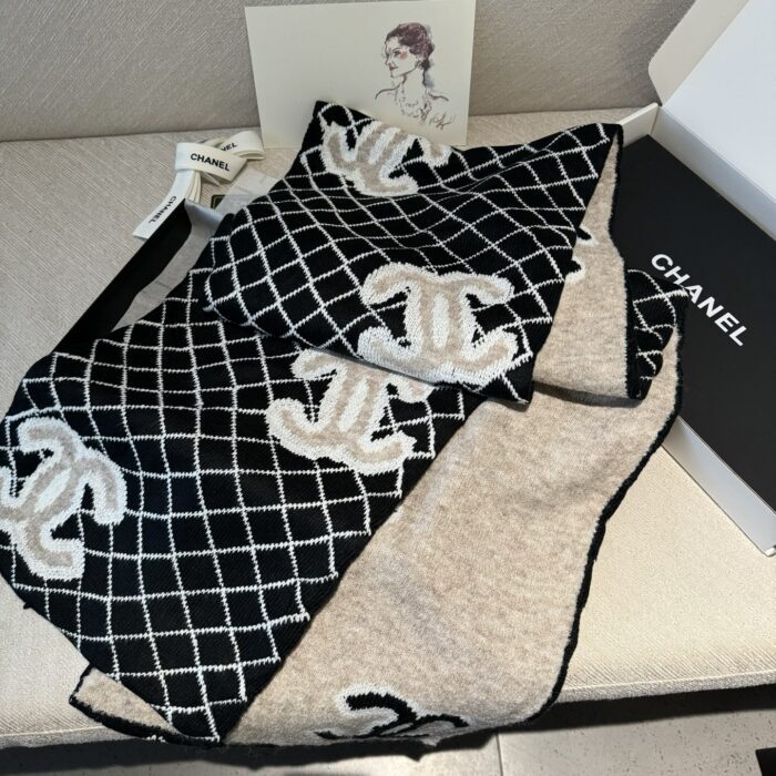샤넬 점보 CC로고 체크 스카프 블랙 레플리카 미러급 SA급 S급 고퀄리티 최상급 하이엔드 [남성여성공용] 7