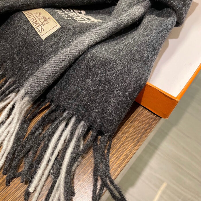에르메스 배색 베이직 스카프 다크 그레이 캐시미어 레플리카 미러급 SA급 S급 고퀄리티 최상급 하이엔드 [남성여성공용] 7