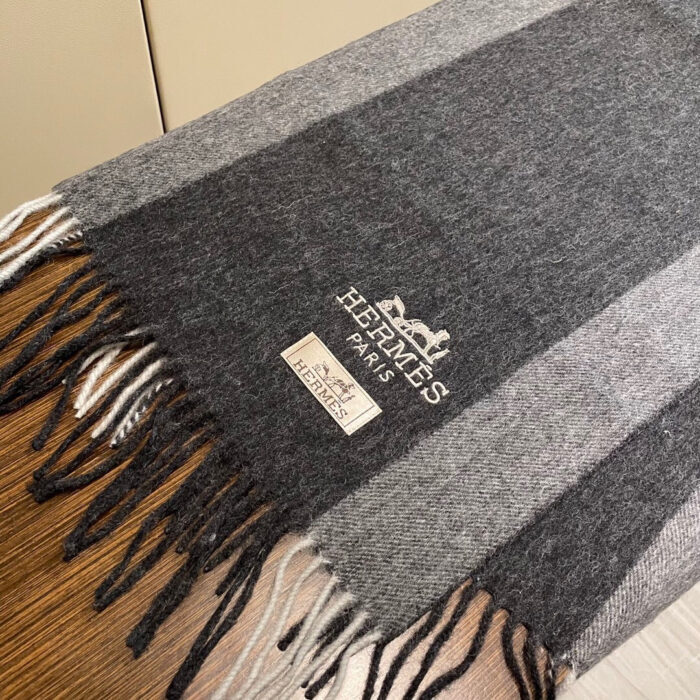 에르메스 배색 베이직 스카프 다크 그레이 캐시미어 레플리카 미러급 SA급 S급 고퀄리티 최상급 하이엔드 [남성여성공용] 8