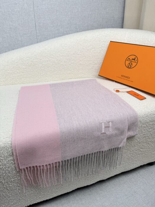 에르메스 H로고 배색 태슬 스카프 핑크 양털 레플리카 미러급 SA급 S급 고퀄리티 최상급 하이엔드 [남성여성공용] 2