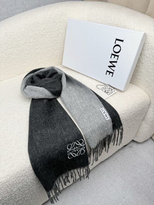 로에베 베이직 로고 태슬 스카프 그레이 캐시미어 50% 양털 50% 레플리카 미러급 SA급 S급 고퀄리티 최상급 하이엔드 [남성여성공용] 7