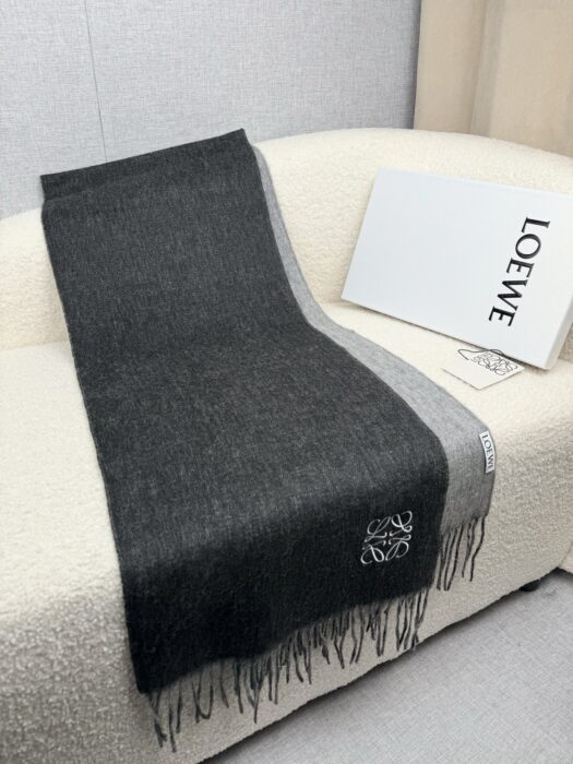 로에베 베이직 로고 태슬 스카프 그레이 캐시미어 50% 양털 50% 레플리카 미러급 SA급 S급 고퀄리티 최상급 하이엔드 [남성여성공용]