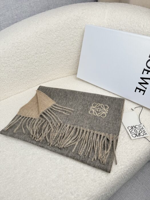 로에베 베이직 로고 태슬 스카프 다크 베이지 캐시미어 50% 양털 50% 레플리카 미러급 SA급 S급 고퀄리티 최상급 하이엔드 [남성여성공용] 4