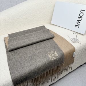 로에베 베이직 로고 태슬 스카프 다크 베이지 캐시미어 50% 양털 50% 레플리카 미러급 SA급 S급 고퀄리티 최상급 하이엔드 [남성여성공용]