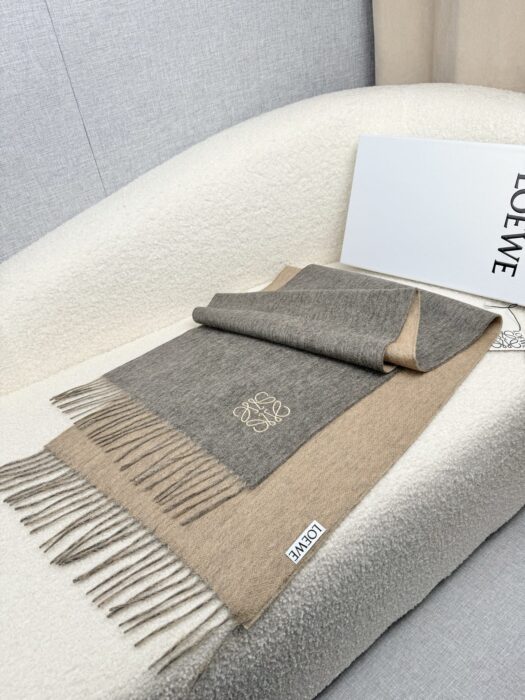 로에베 베이직 로고 태슬 스카프 다크 베이지 캐시미어 50% 양털 50% 레플리카 미러급 SA급 S급 고퀄리티 최상급 하이엔드 [남성여성공용] 6