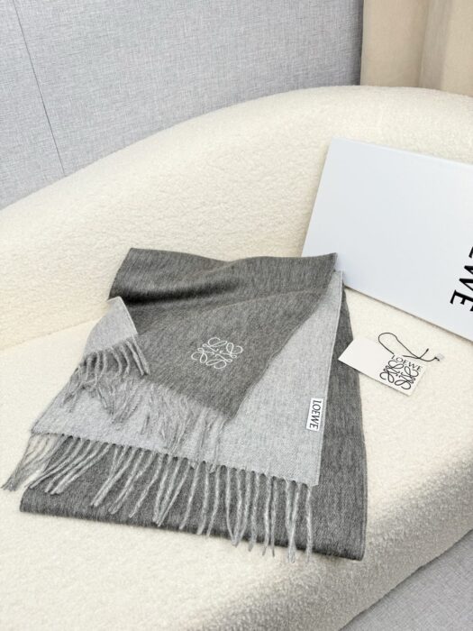 로에베 베이직 로고 태슬 스카프 그레이 캐시미어 50% 양털 50% 레플리카 미러급 SA급 S급 고퀄리티 최상급 하이엔드 [남성여성공용] 4