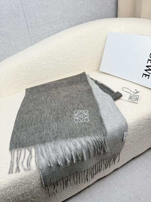 로에베 베이직 로고 태슬 스카프 그레이 캐시미어 50% 양털 50% 레플리카 미러급 SA급 S급 고퀄리티 최상급 하이엔드 [남성여성공용] 3