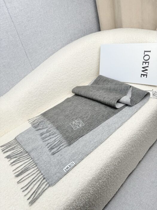 로에베 베이직 로고 태슬 스카프 그레이 캐시미어 50% 양털 50% 레플리카 미러급 SA급 S급 고퀄리티 최상급 하이엔드 [남성여성공용] 7