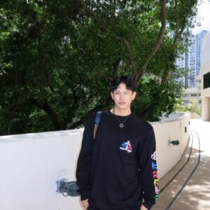 크롬하츠 컬러 십자가 패턴 긴팔티 블랙 레플리카 미러급 SA급 S급 고퀄리티 하이엔드 최상급 의류 [남성여성공용]