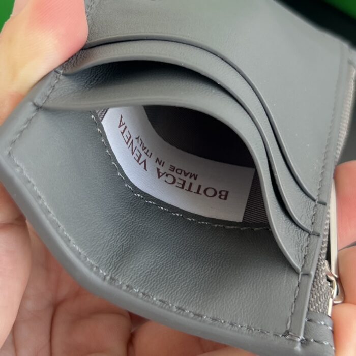 보테가베네타 맥시 인트레치아토 지퍼 카드지갑 679843 라이트 그레이 레플리카 미러급 SA급 S급 고퀄리티 최상급 하이엔드 지갑 [남성여성공용] 9