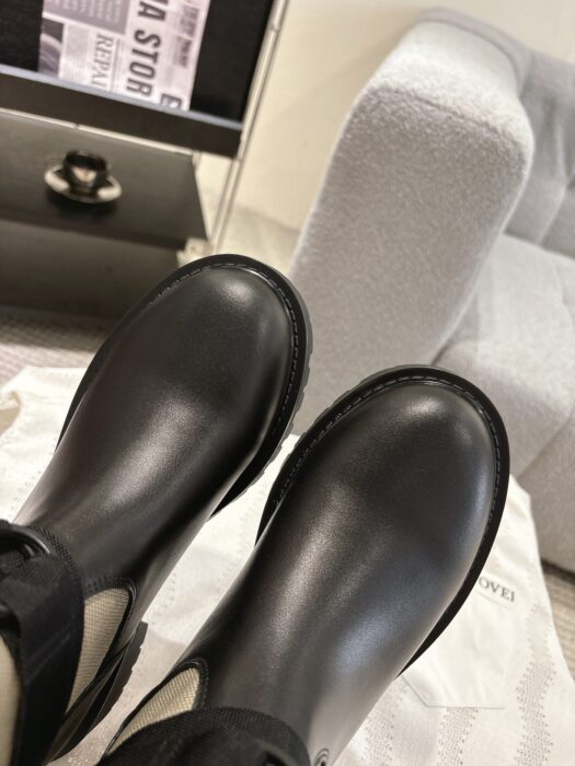 디올 D-메이저 부츠 웜 토프 테크니컬 캔버스 블랙 미스 디올 그래피티 프린트 앤 블랙 카프스킨 레플리카 미러급 SA급 S급 고퀄리티 최상급 하이엔드 신발 [여성] 6
