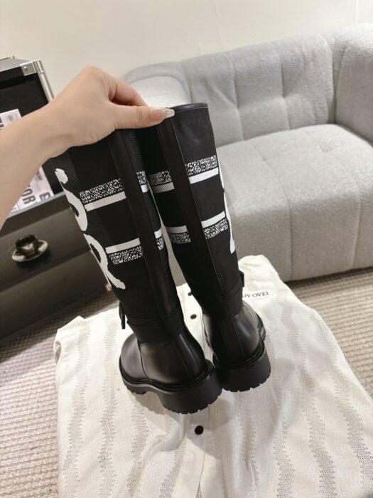 디올 D-메이저 부츠 블랙 테크니컬 패브릭 화이트 미스 디올 그래피티 프린트 앤 블랙 카프스킨 레플리카 미러급 SA급 S급 고퀄리티 최상급 하이엔드 신발 [여성] 5