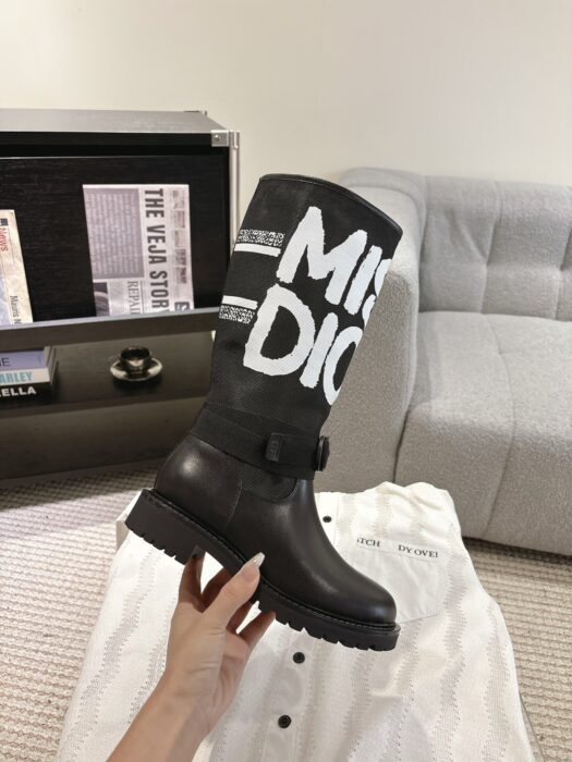 디올 D-메이저 부츠 블랙 테크니컬 패브릭 화이트 미스 디올 그래피티 프린트 앤 블랙 카프스킨 레플리카 미러급 SA급 S급 고퀄리티 최상급 하이엔드 신발 [여성] 6