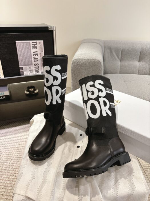 디올 D-메이저 부츠 블랙 테크니컬 패브릭 화이트 미스 디올 그래피티 프린트 앤 블랙 카프스킨 레플리카 미러급 SA급 S급 고퀄리티 최상급 하이엔드 신발 [여성] 7