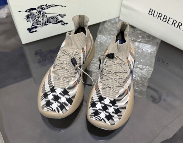 버버리 체크 니트 넵튠 스니커즈 샌드 베이지 남성용 레플리카 미러급 SA급 S급 고퀄리티 최상급 하이엔드 신발 [남성] 3