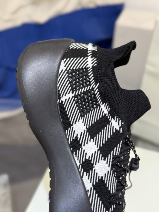 버버리 체크 니트 넵튠 스니커즈 샌드 블랙 남성용 레플리카 미러급 SA급 S급 고퀄리티 최상급 하이엔드 신발 [남성] 8