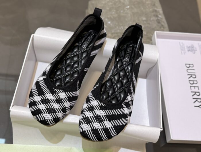 버버리 체크 베이비 발레리나 플랫슈즈 블랙 레플리카 미러급 SA급 S급 고퀄리티 최상급 하이엔드 신발 [여성] 4