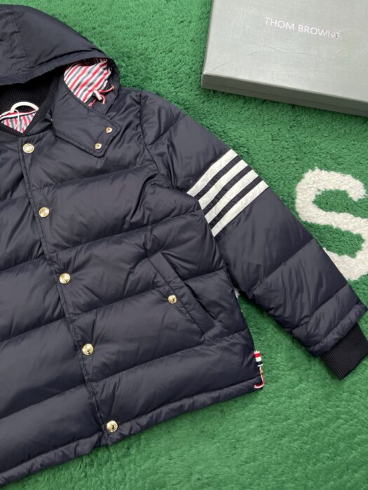 톰브라운 나일론 사선 패딩 네이비 레플리카 미러급 SA급 S급 고퀄리티 하이엔드 최상급 의류 [남성여성공용] 6