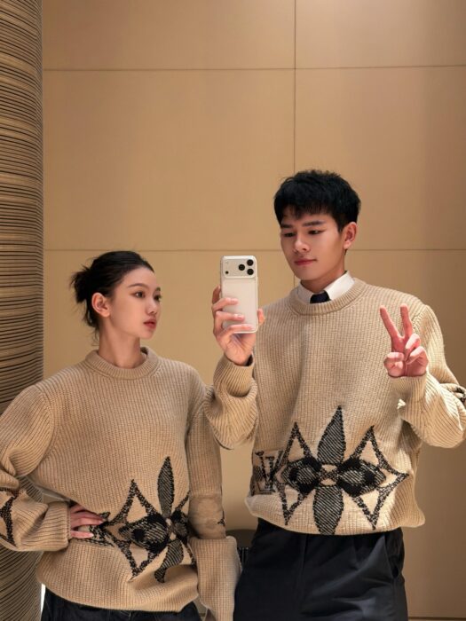 루이비통 그래픽 니티드 크루넥 니트 1AJBVY 레플리카 미러급 SA급 S급 고퀄리티 하이엔드 최상급 의류 [남성여성공용]