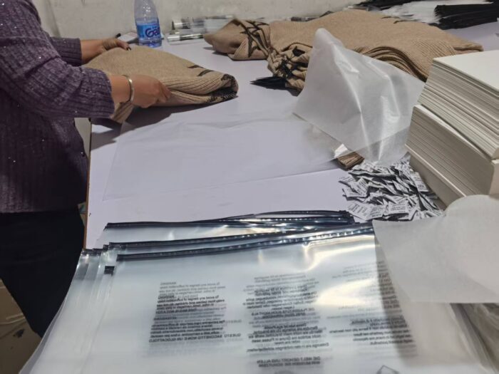 루이비통 그래픽 니티드 크루넥 니트 1AJBVY 레플리카 미러급 SA급 S급 고퀄리티 하이엔드 최상급 의류 [남성여성공용] 3