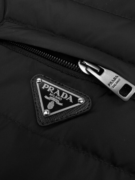 프라다 리나일론 다운 자켓 패딩 블랙 SGC933 1WQ9 F0002 레플리카 미러급 SA급 S급 고퀄리티 하이엔드 최상급 의류 [남성여성공용] 10