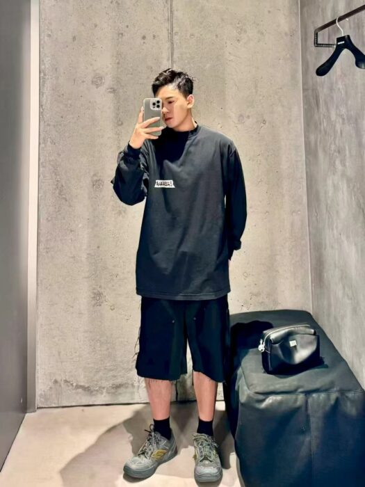 발렌시아가 마스킹 테이프 긴팔티 차콜 레플리카 미러급 SA급 S급 고퀄리티 하이엔드 최상급 의류 [남성]