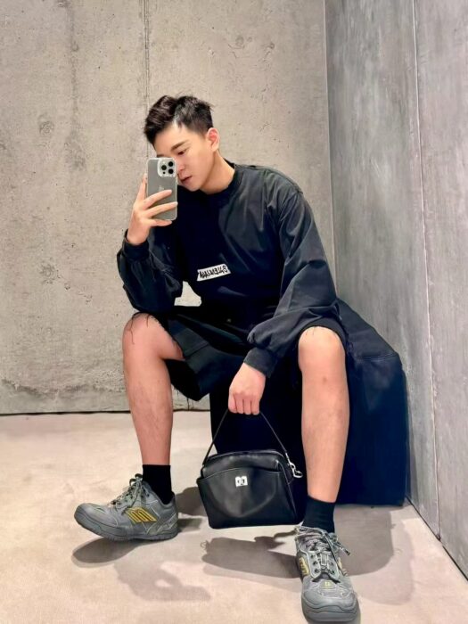 발렌시아가 마스킹 테이프 긴팔티 차콜 레플리카 미러급 SA급 S급 고퀄리티 하이엔드 최상급 의류 [남성] 2