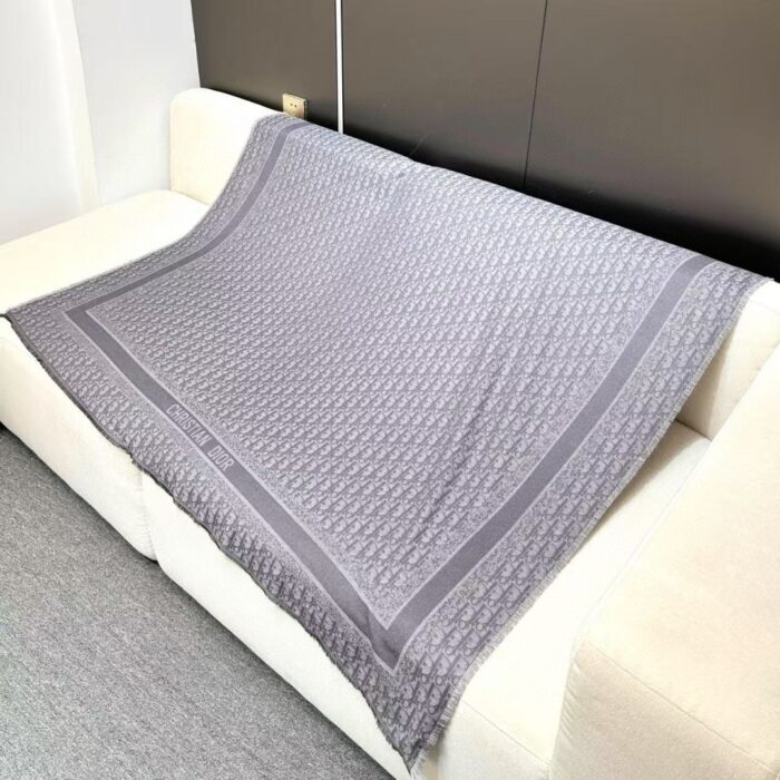 디올 순색 오블리크 스퀘어 스카프 그레이 레플리카 미러급 SA급 S급 고퀄리티 최상급 하이엔드 [남성여성공용] 3