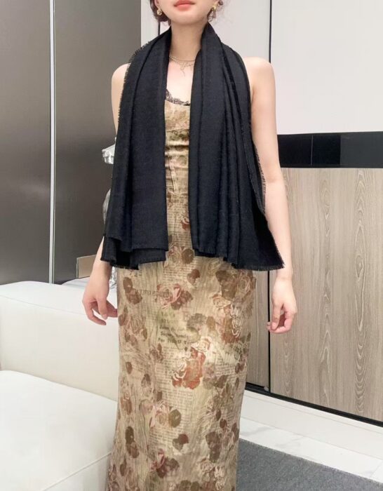 디올 오블리크 스퀘어 스카프 블랙 레플리카 미러급 SA급 S급 고퀄리티 최상급 하이엔드 [남성여성공용]