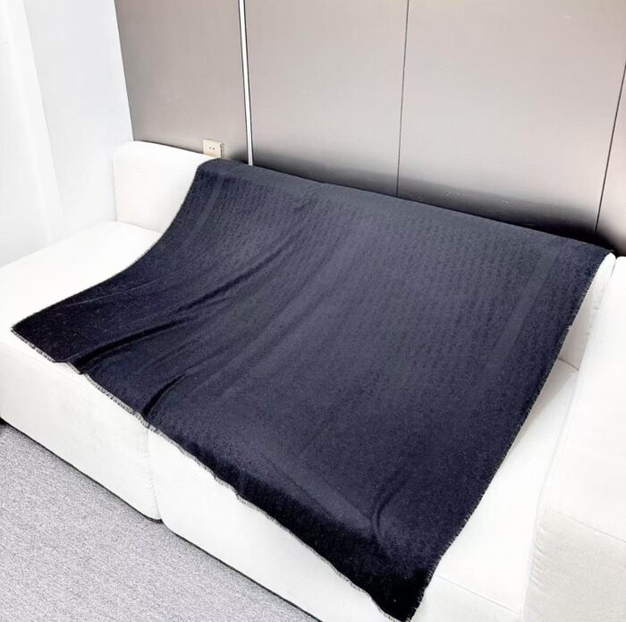 디올 오블리크 스퀘어 스카프 블랙 레플리카 미러급 SA급 S급 고퀄리티 최상급 하이엔드 [남성여성공용] 3