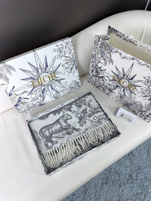 디올 트왈 드 주이 소바쥬 스카프 그레이 캐시미어 울 레플리카 미러급 SA급 S급 고퀄리티 최상급 하이엔드 [남성여성공용] 3