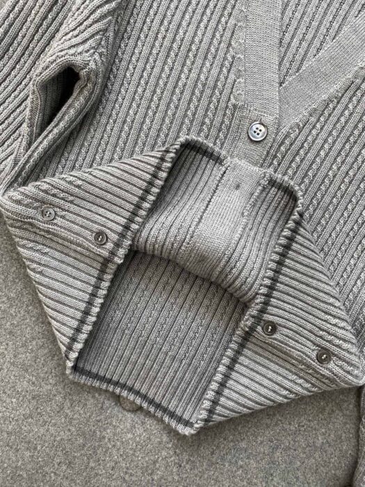 톰브라운 사선 스트라이프 트위스트 케이블 단색 가디건 그레이 레플리카 미러급 SA급 S급 고퀄리티 하이엔드 최상급 의류 [여성] 7