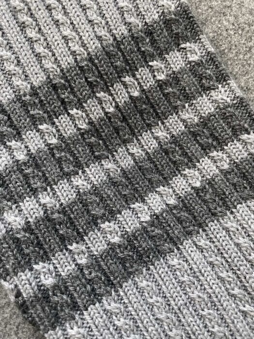 톰브라운 사선 스트라이프 트위스트 케이블 단색 가디건 그레이 레플리카 미러급 SA급 S급 고퀄리티 하이엔드 최상급 의류 [여성] 11