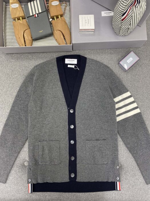 톰브라운 투인원 하프 사선 가디건 미디움 그레이 레플리카 미러급 SA급 S급 고퀄리티 하이엔드 최상급 의류 [남성여성공용] 3