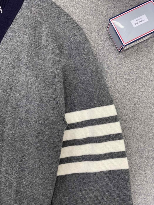 톰브라운 투인원 하프 사선 가디건 미디움 그레이 레플리카 미러급 SA급 S급 고퀄리티 하이엔드 최상급 의류 [남성여성공용] 7