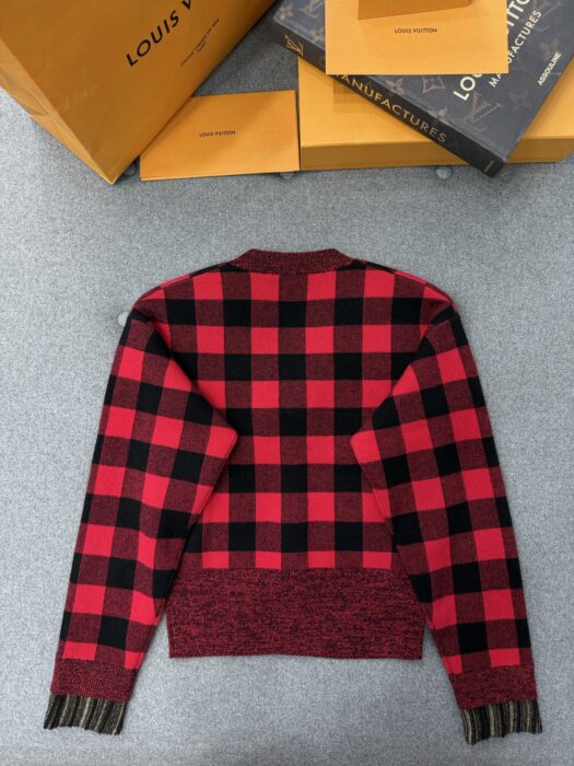 루이비통 다미에 배색 체크 가디건 레드 레플리카 미러급 SA급 S급 고퀄리티 하이엔드 최상급 의류 [여성] 4