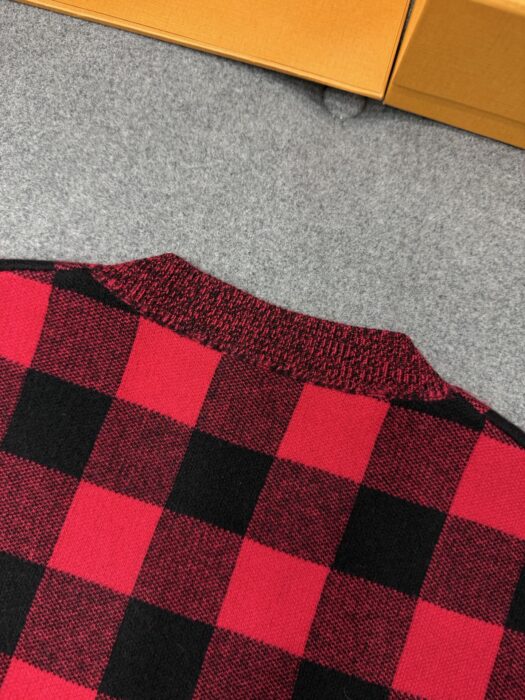 루이비통 다미에 배색 체크 가디건 레드 레플리카 미러급 SA급 S급 고퀄리티 하이엔드 최상급 의류 [여성] 8