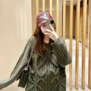 로에베 트위스트 점보 로고 스웨터 니트 올리브 그린 레플리카 미러급 SA급 S급 고퀄리티 하이엔드 최상급 의류 [남성여성공용]