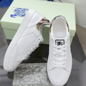 버버리 레더 세트 스니커즈 화이트 샌드 베이지 레플리카 미러급 SA급 S급 고퀄리티 최상급 하이엔드 신발 [남성]