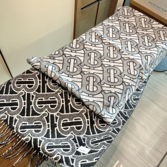 버버리 올 오버 TB 캐시미어 스카프 그레이 레플리카 미러급 SA급 S급 고퀄리티 최상급 하이엔드 [남성여성공용] 3