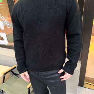 루이비통 엠벨리시드 니티드 크루넥 니트 블랙 1AJBWX 레플리카 미러급 SA급 S급 고퀄리티 하이엔드 최상급 의류 [남성여성공용]