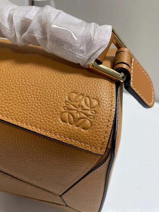 2024.05.12_[이ㅇ숙 고객님 주문제품 검수사진] 로에베 레플리카 가방 퍼즐백 4