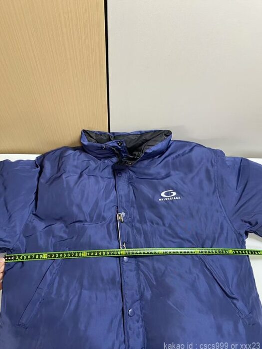 2024.04.02_[최ㅇ아 고객님 주문제품 검수사진] 발렌시아가 레플리카 양면 패딩 4