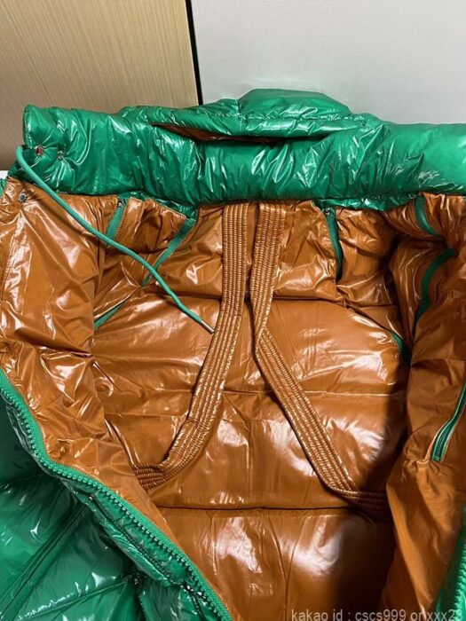 2024.04.12_[박ㅇ국 고객님 주문제품 검수사진] 몽클레어 패딩 레플리카 의류 3