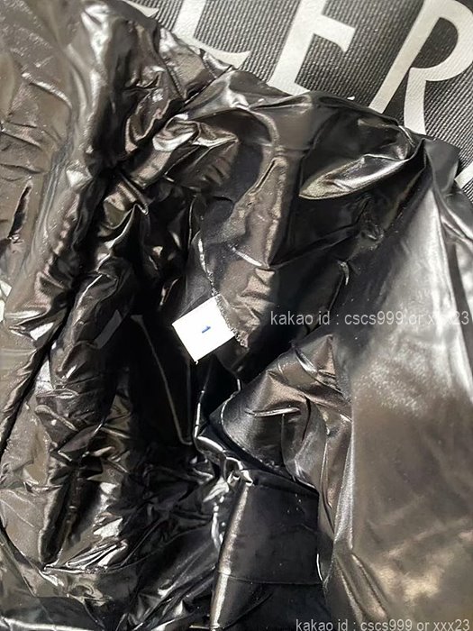 2025.12.18_[구ㅇㅇ 고객님 주문제품 검수사진] 몽클레어 여성 롱패딩 점퍼 레플리카 미러급 SA급 S급 고퀄리티 하이엔드 최상급  4