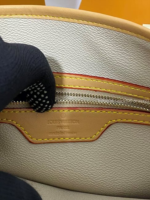 2025.12.19_[심ㅇㅇ 고객님 주문제품 검수사진] 루이비통 숄더백 레플리카 미러급 SA급 S급 고퀄리티 하이엔드 최상급 크로스백 가방 9