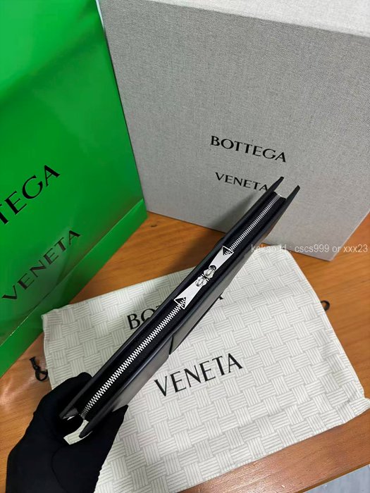 2025.12.21_[함ㅇㅇ 고객님 주문제품 검수사진] 보테가베네타 아르코 클러치백 레플리카 미러급 SA급 S급 고퀄리티 하이엔드 최상급 가방 2